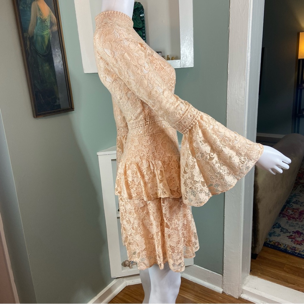 John Zack! Zack Petites Lace Bell Sleeve Mini Dress Peach Tiered XSmall XS Mod - Picture 11 of 16